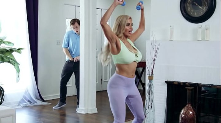 Sneaking On My Hot Latin Step Mom Working Out - Milfed