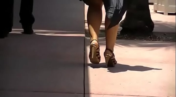 Exhibitionist Wife #73 - Lets Have Lunch With Heather Silk, Looking Down Her Blouse And Upskirt In Public Restaurant!