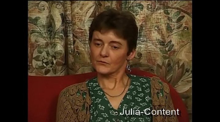 The Older Neighbor Really Wanted To Be Fucked, So She Didn'T Care That I Let The Camera Run