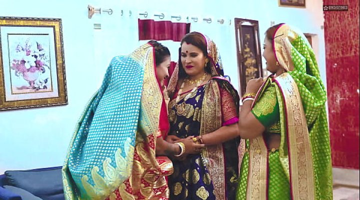 Tharki Burha Sasur Fucks Four Newly Married Daughter In Laws ( Hindi Audio )