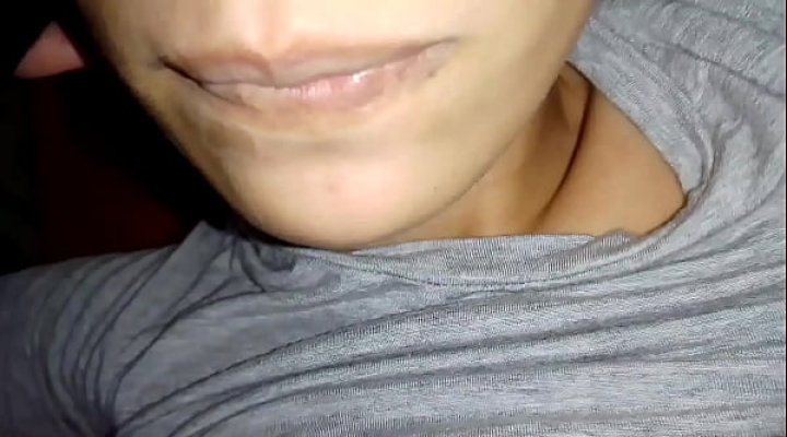 Encontre A Mi Hermanaat Hablando Por Telefono Con Su Marido