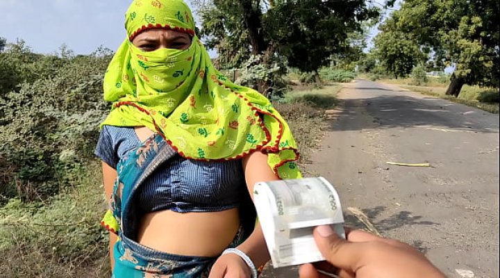 कोमल को रण्डी 2000 हजार दे कर लॉज पर लाकर बिना कॉन्डम से चोदा