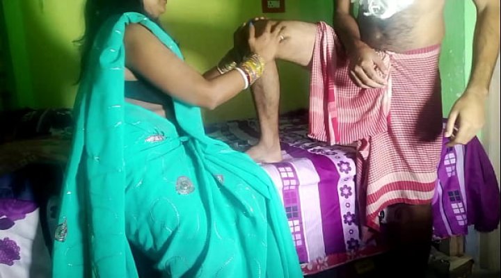 तेल मालिश करते करते ससुर ने बहू को चोद डाला