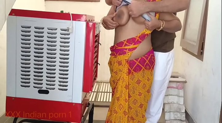 Indian Xxx Cooler Repair Man Fuck In Hindi