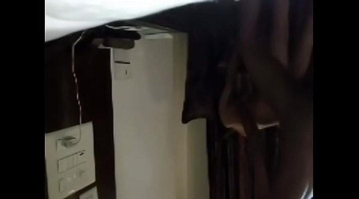 Rani Ki Bharpur Chudai Hotel Me