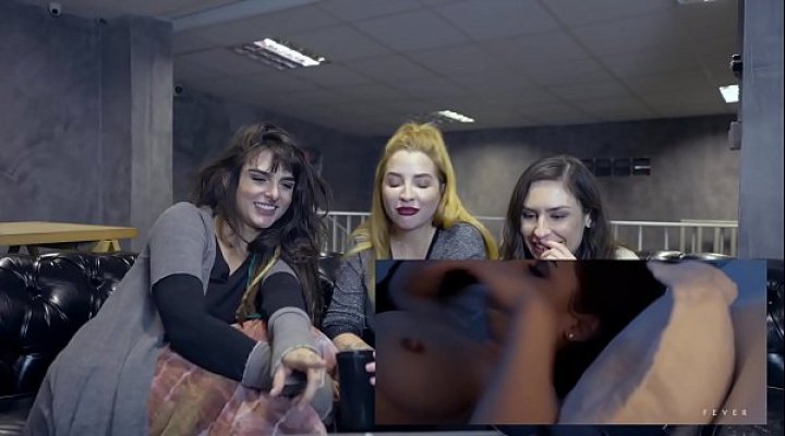 Porn React Sem Censura! Dread Hot, Clara Aguilar E Emme White Assistindo A Um Pornô