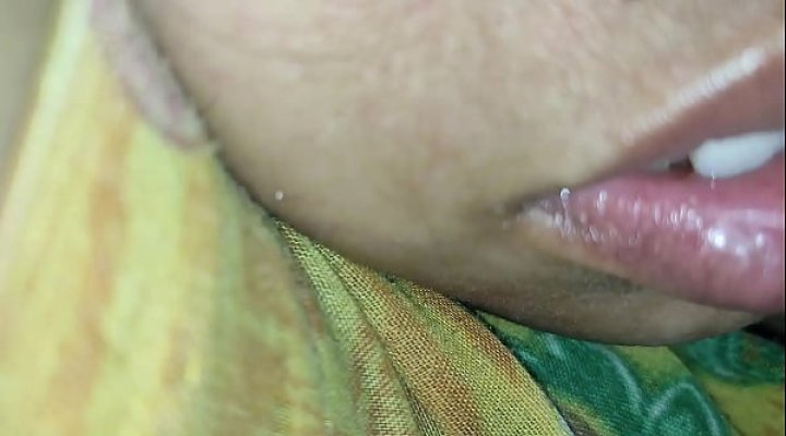 Desi Indian Village Babhi Ko Dever Ne Nange Boobs Dekh Liye Baad Me Dever Ne Choda