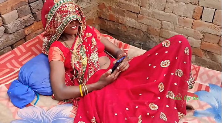 Aaj Main Pahli Bar Khatiya Mein Sex Kiya  Desi Wife Ki Khatiya Mein Chudai