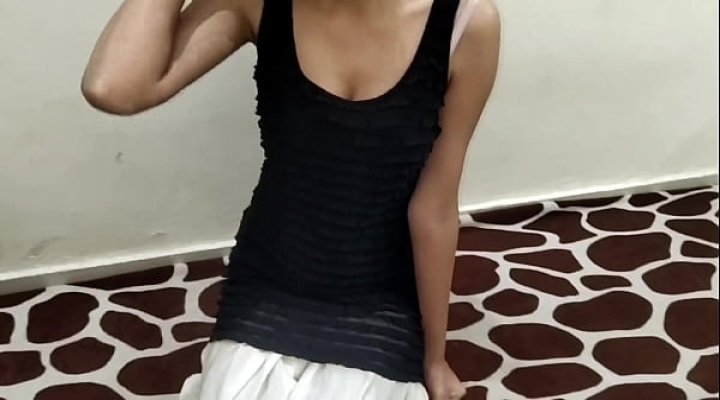 Desi Indian Girl Ko Chocolate Dekar First Time Step Brother Ne Choda With Hindi Audio