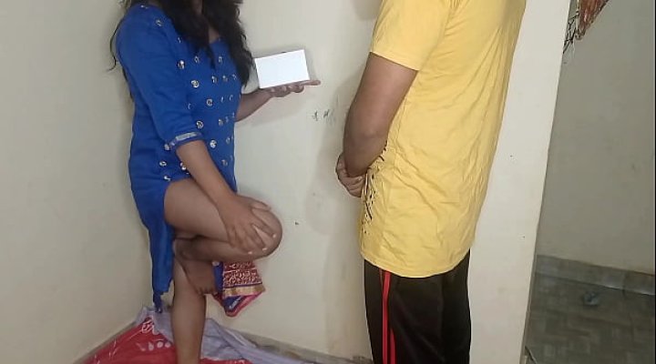Delivery Boy Make Me Doggy And Fucked Me Because I Didn'T Have Cash For Food