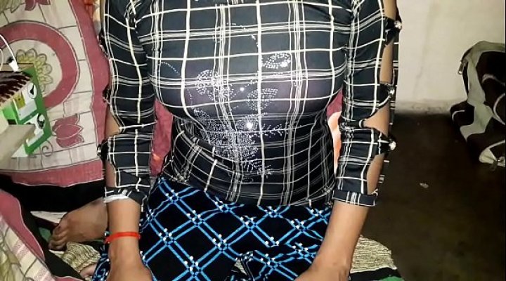 Enjoy For Desi Chuubby Girl In Room