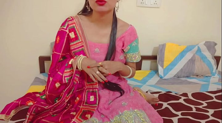 Indian गांड फाड़ सेक्स करती हुई सारा भाभी अपनी गांड के छेद में लंड को गुस्सा कर मजा लेती सारा भाभी In Hindi Audio